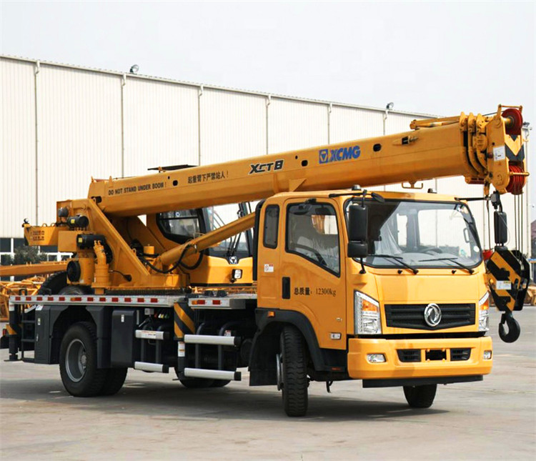 XCMG Official 8 Ton Hydraulic Truck Crane XCT8L4 China Small Hydraulic Crane Price